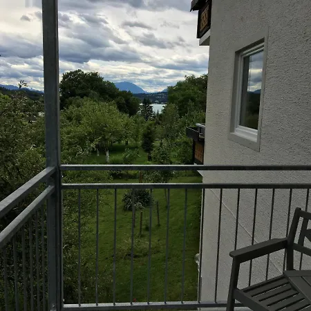 Πανσιόν Waldesruh Velden am Wörthersee