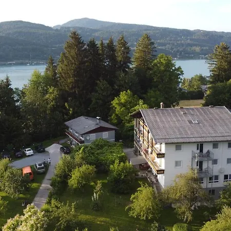 Πανσιόν Waldesruh Velden am Wörthersee