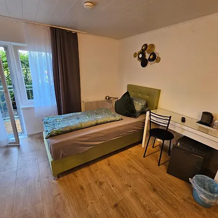 Waldesruh Konukevi Velden am Wörthersee